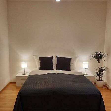 Apartment Prague-2 Rooms Free Parking Экстерьер фото